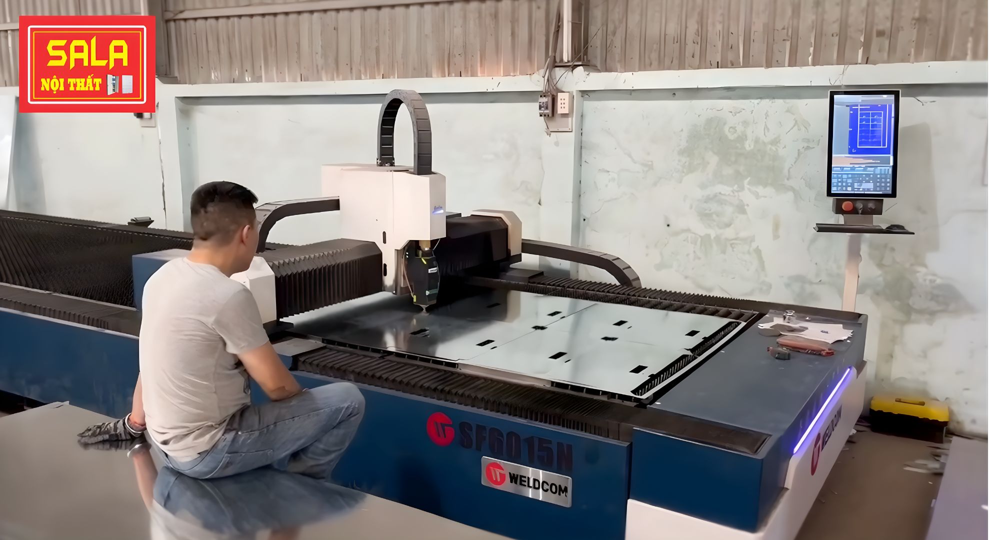 Công Đoạn 1: Cắt Phối CNC Laser – Nền Tảng Cho Độ Chính Xác Cao