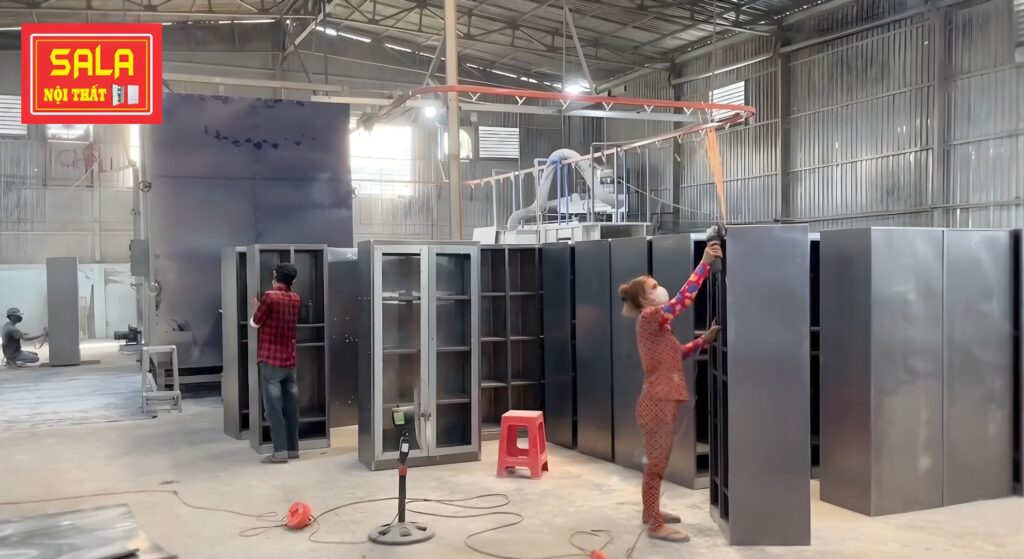 Công Đoạn 3: Ráp Và Hàn – Kết Nối Hoàn Hảo